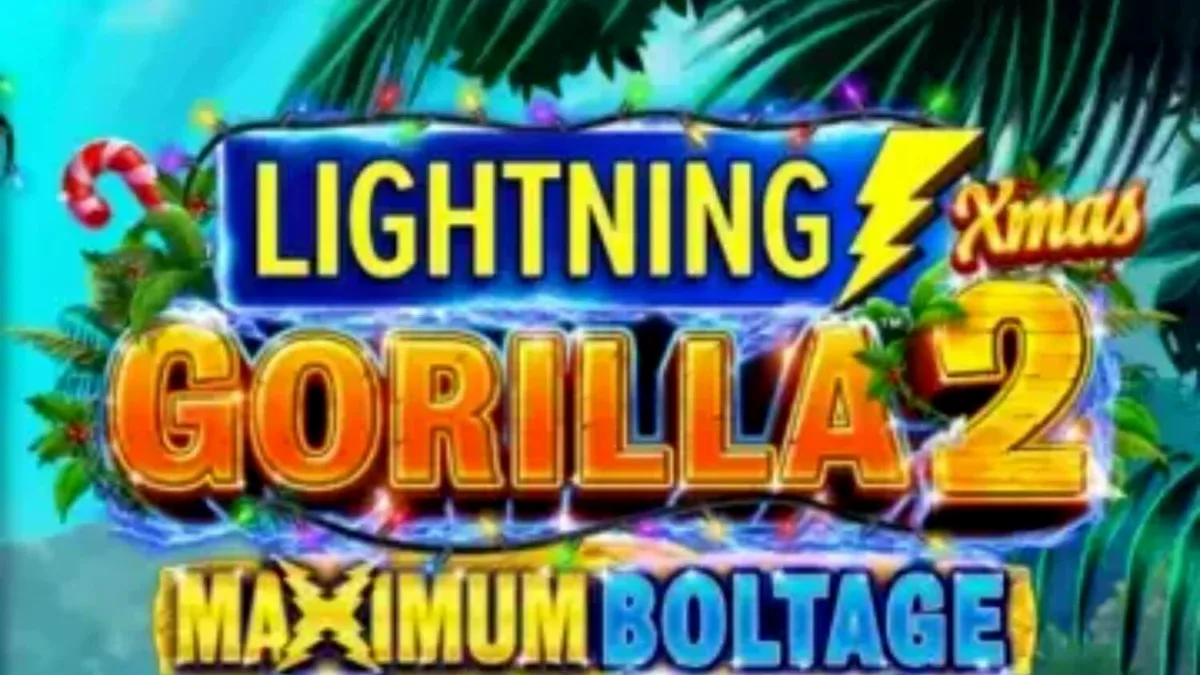 Tampilan visual slot Lightning Gorilla 2 Xmas dengan gorila Santa dan dekorasi hutan tropis.